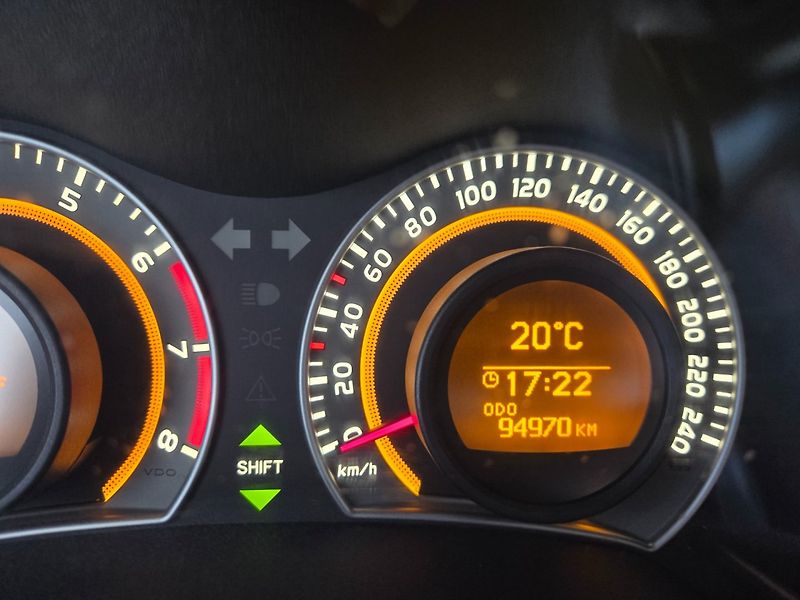 Toyota Auris (2012) 1.4 i Nová STK, 94tis.km - fotka 11 z 20