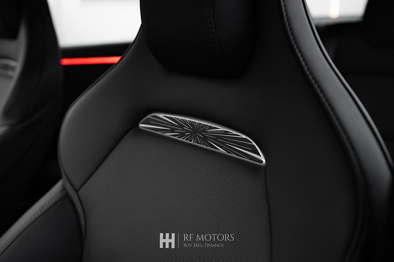 Tesla Model 3 (2024) Performance 625 PS, 4x4 - fotka 5 z 13