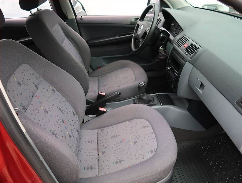 Škoda Fabia (2003) 1.2, jezdí dobře - fotka 9 z 14