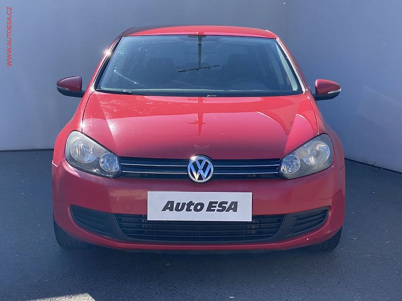 Volkswagen Golf (2012) 1.2TSi, ČR, Comfort, navi - fotka 2 z 16