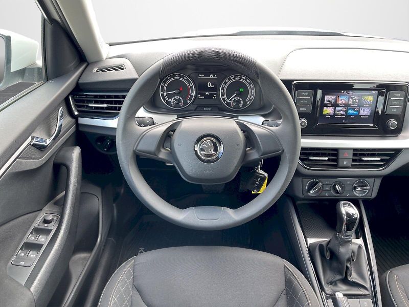Škoda Kamiq (2023) 1.0 TSI 81 kW DSG Ambition Plu - fotka 6 z 28