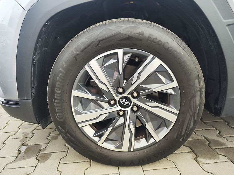 Hyundai Tucson 1.6 T-GDI/110kW Smart DCT - fotka 29 z 31