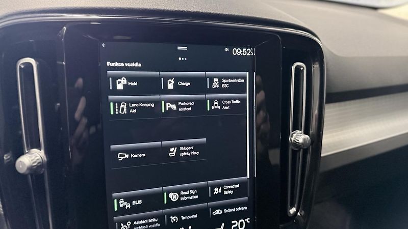 Volvo XC40 (2021) T4,Inscription ,REZERVOVÁNO  - fotka 33 z 50