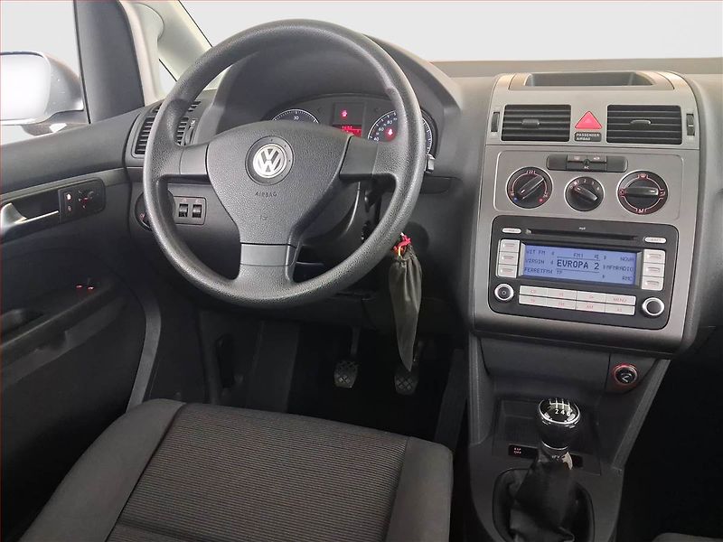 Volkswagen Touran (2008) Comfortline 1.9 TDI - fotka 7 z 16