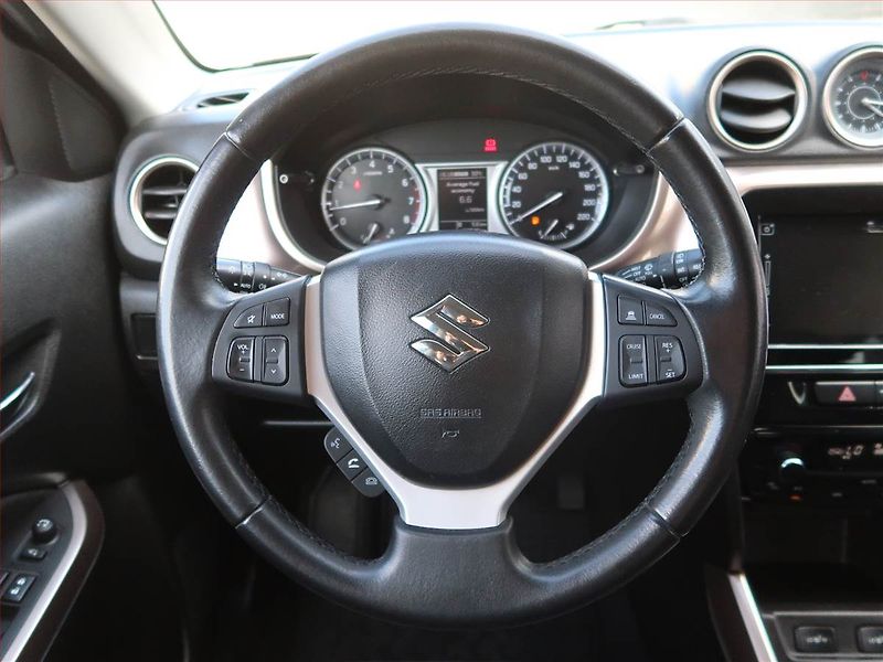 Suzuki Vitara (2017) Elegance 1.6 VVT, 4X4 - fotka 15 z 18