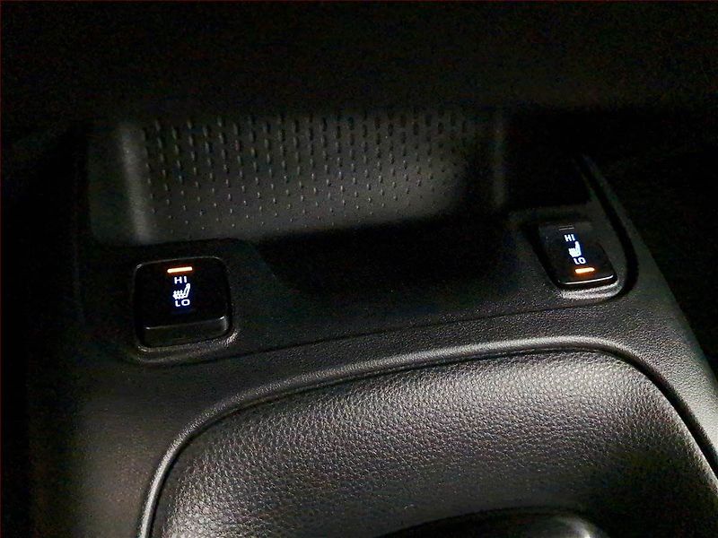 Toyota Corolla (2020) 1.6 Valvematic, ČR,1.maj - fotka 13 z 18