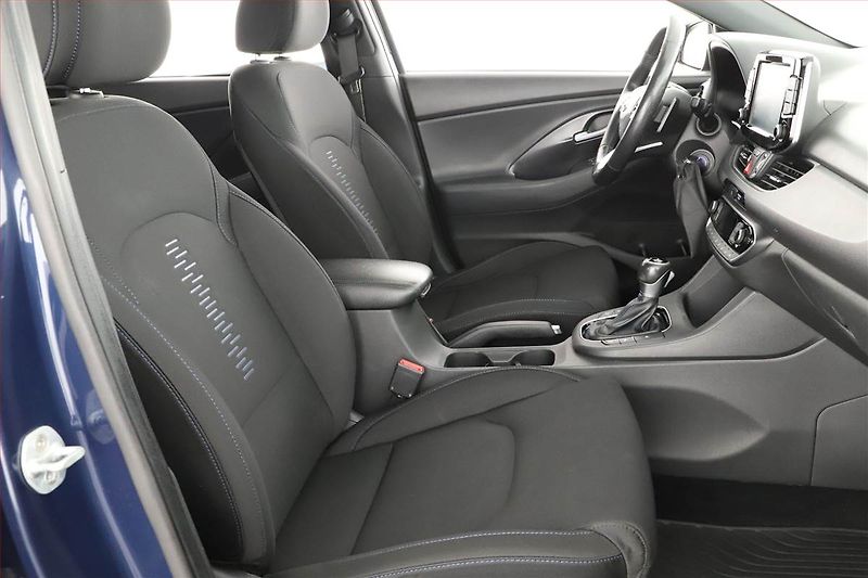 Hyundai i30 (2019) 1.4 T-GDI, Automat, Navi - fotka 7 z 16