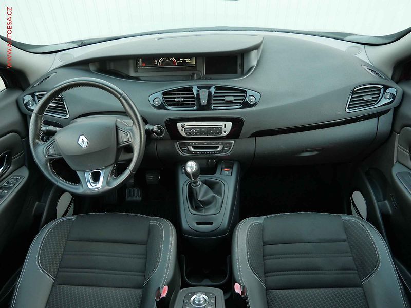 Renault Mégane (2014) 1.6 dCi, BOSE Edition - fotka 8 z 25