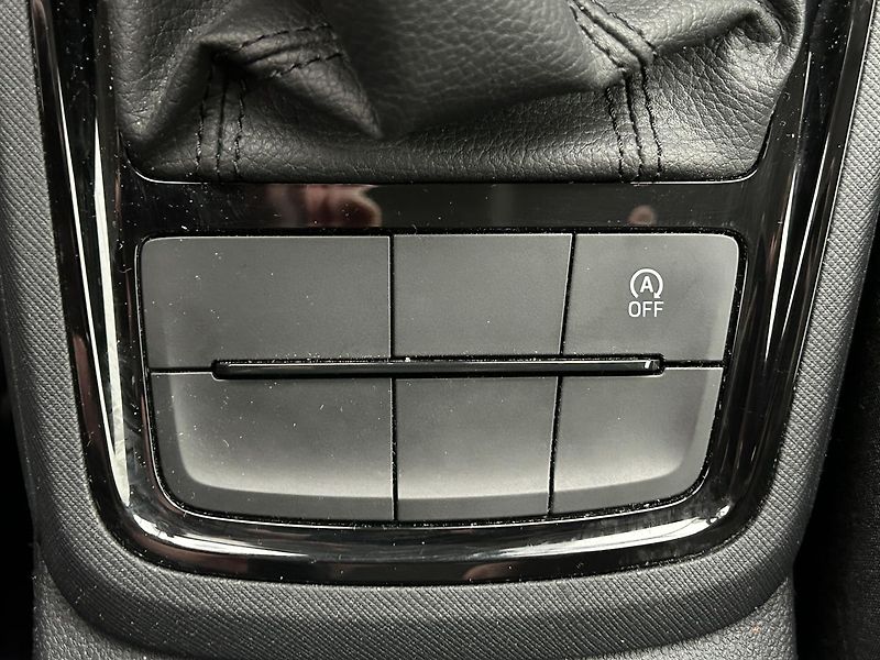 Volkswagen Tiguan 2.0 TSi 4x4 Comfort line - fotka 24 z 27
