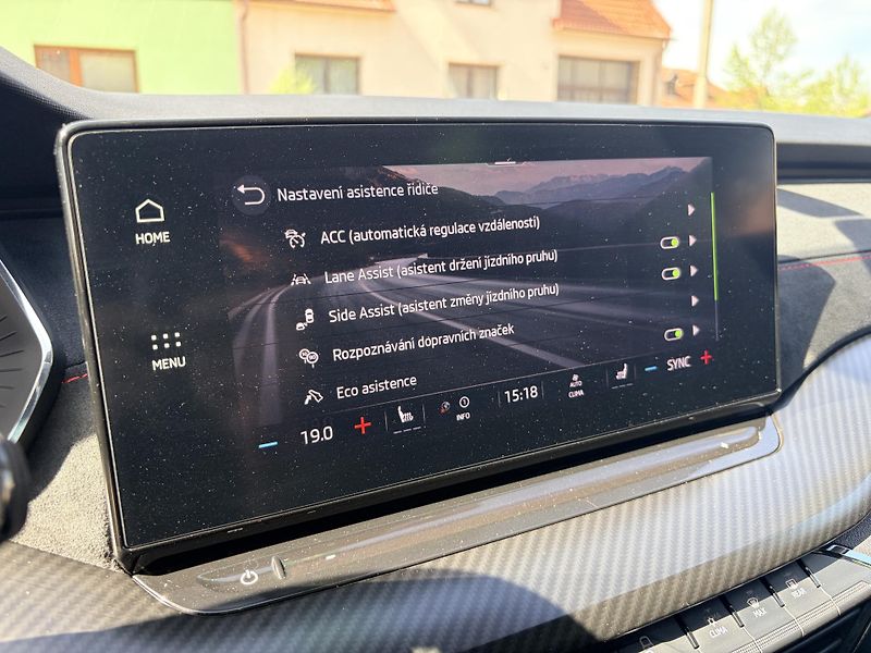 Škoda Octavia RS 180KW MATRIX CANTON HUD - fotka 33 z 54