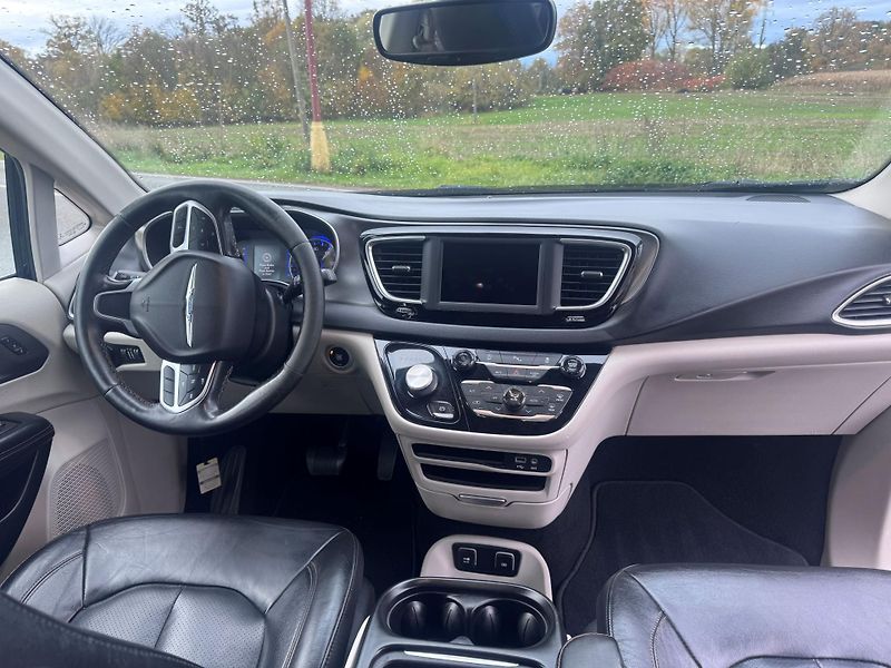 Chrysler Pacifica (2019) 3,6 Touring L Kůže 2019 - fotka 12 z 19