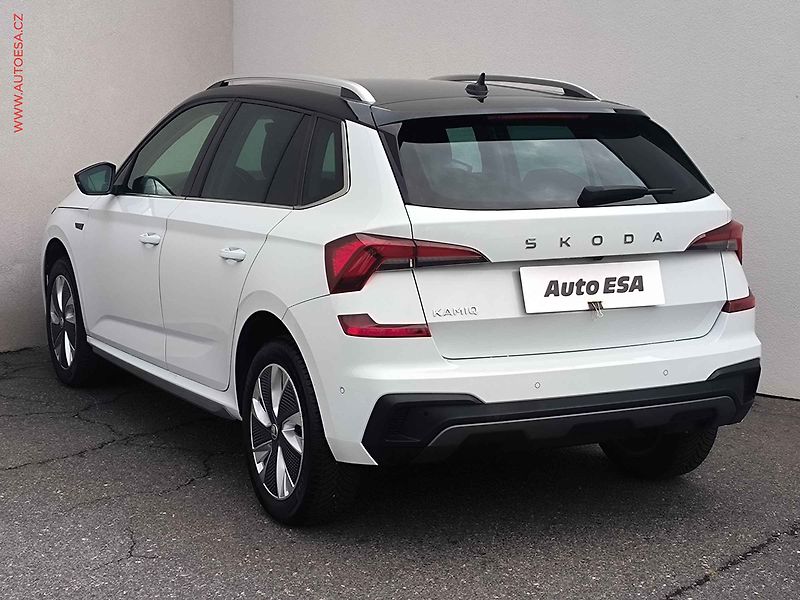 Škoda Kamiq (2024) 1.0TSi, 1.maj,ČR, DSG, LED - fotka 6 z 29