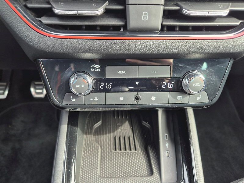 Škoda Scala (2025) Monte Carlo 1.0TSi 85kW 6°manu - fotka 23 z 30