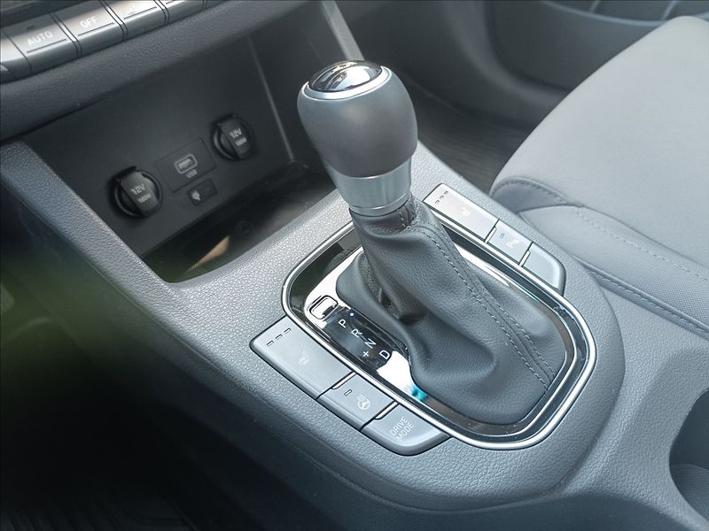 Hyundai i30 1,0 T-GDi Smart DCT - fotka 17 z 22