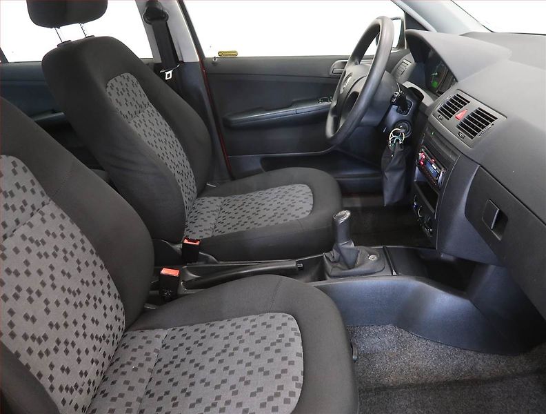 Škoda Fabia (2007) 1.2 12V, nová STK, Tažné - fotka 9 z 12