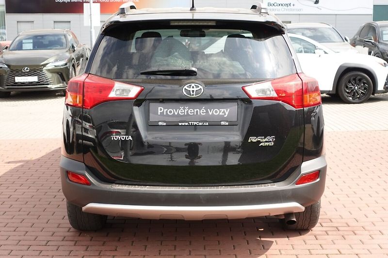 Toyota RAV4 2.0 VVT-i AWD Multidrive S Act - fotka 5 z 30