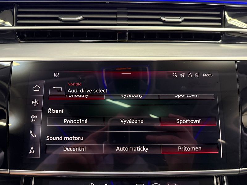 Audi S8 TFSi QUATTRO, MASÁŽE, B&O ADVA - fotka 21 z 42