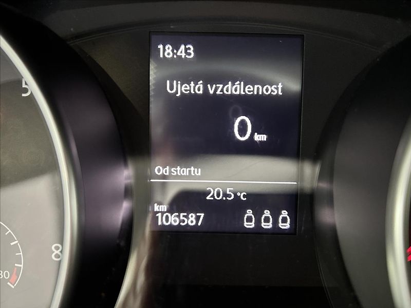 Volkswagen Golf Sportsvan 1,4   TSI 92kW,SERVISKA,2.MAJ - fotka 11 z 24