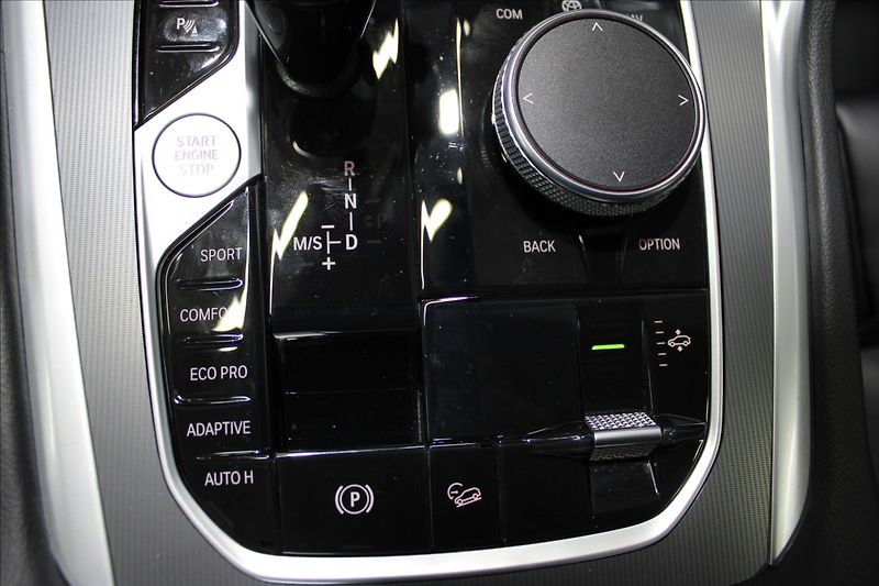 BMW X6 3,0 XDrive M paket, 1.majitel - fotka 31 z 38