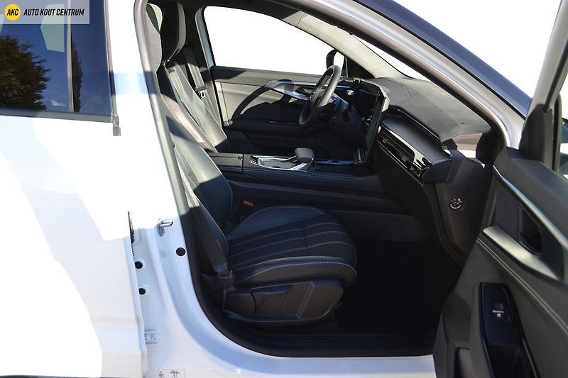 Renault Austral TECHNO MHEV 160 AUTO - fotka 11 z 48