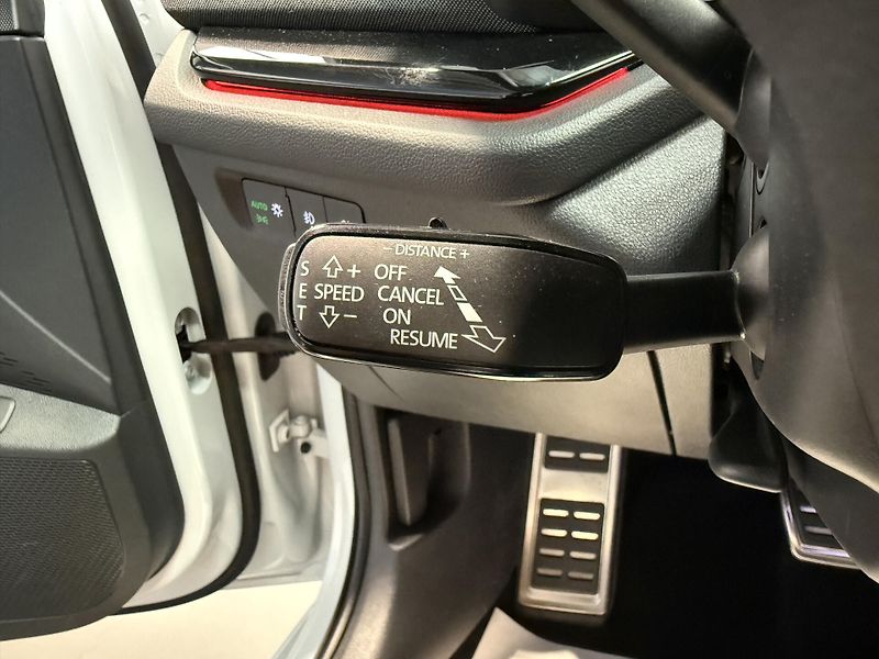 Škoda Octavia 2.0 TDI 85kW DSG Sportline Com - fotka 9 z 14