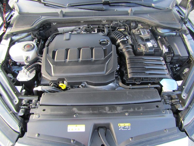 Škoda Octavia (2021) 2.0 TDi, ČR, Stylem, DSG, LED - fotka 7 z 24
