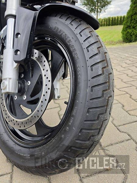 Suzuki Intruder M 800 (2010) - fotka 14 z 18