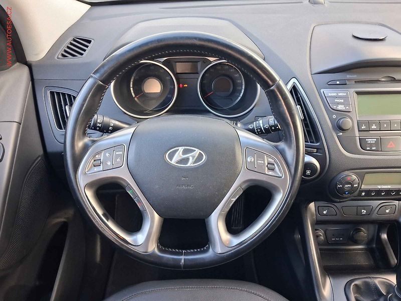 Hyundai ix35 (2014) 1.6 GDi, +ALU - fotka 11 z 17