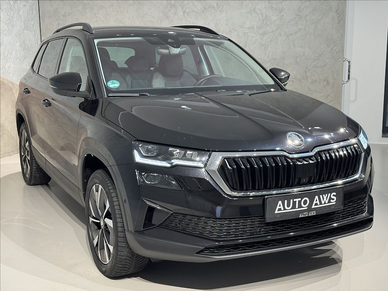 Škoda Karoq 2,0 TDi  DSG 4x4 Style Virtual - fotka 3 z 45