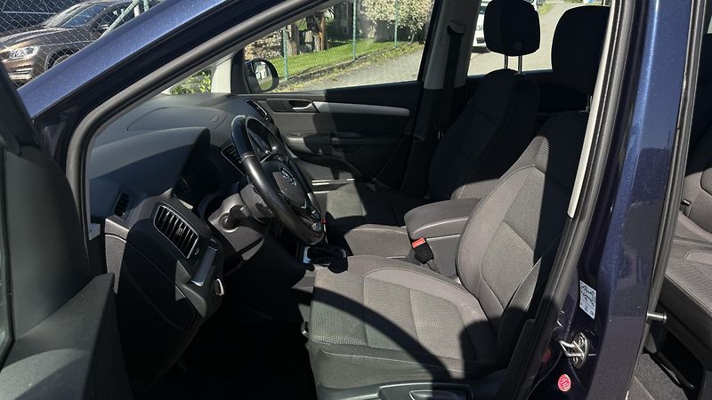 Volkswagen Sharan (2015) 2.0 TDI 110KW DSG 7MÍST - fotka 12 z 26
