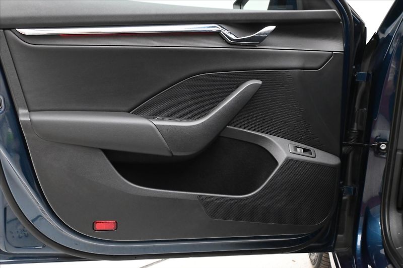 Škoda Octavia 2,0 TDI 110kW DSG Style Záruka - fotka 26 z 34