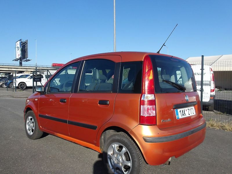 Fiat Panda 1,1i ČR NOVÁ STK ! - fotka 6 z 24
