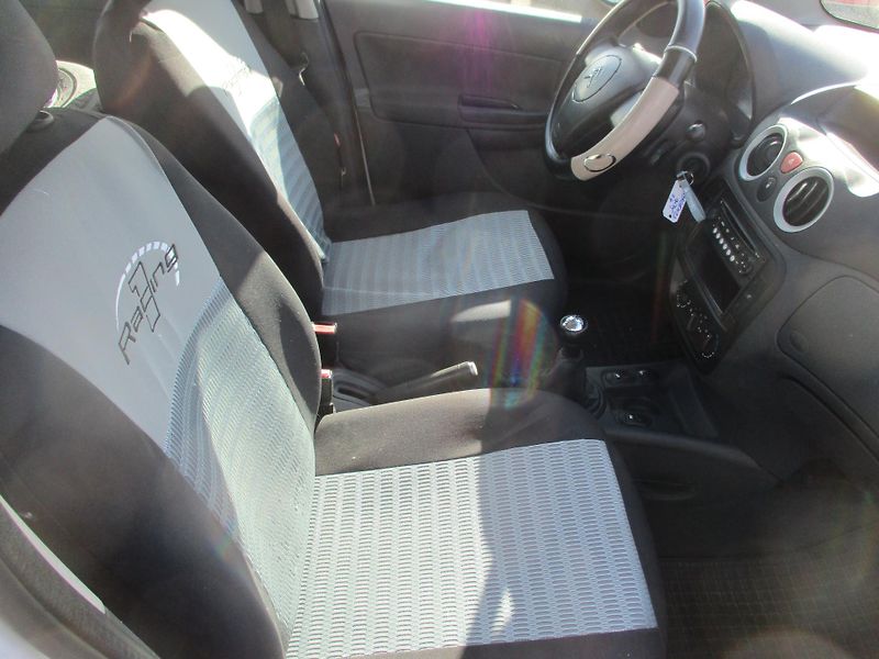 Citroën C3 (2008) 1,4 HDi pravidelně servisováno - fotka 6 z 9