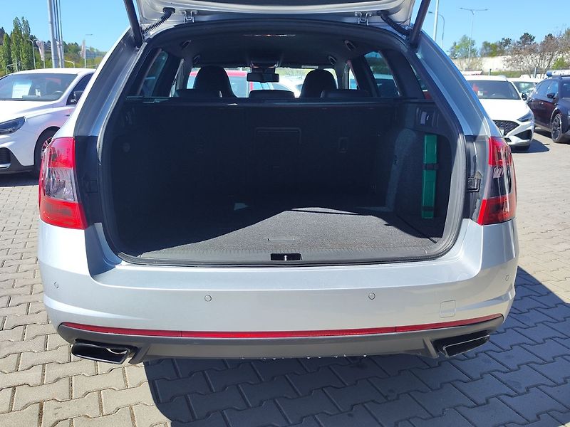 Škoda Octavia 2.0 TDi/135kW RS DSG ČR - fotka 9 z 35