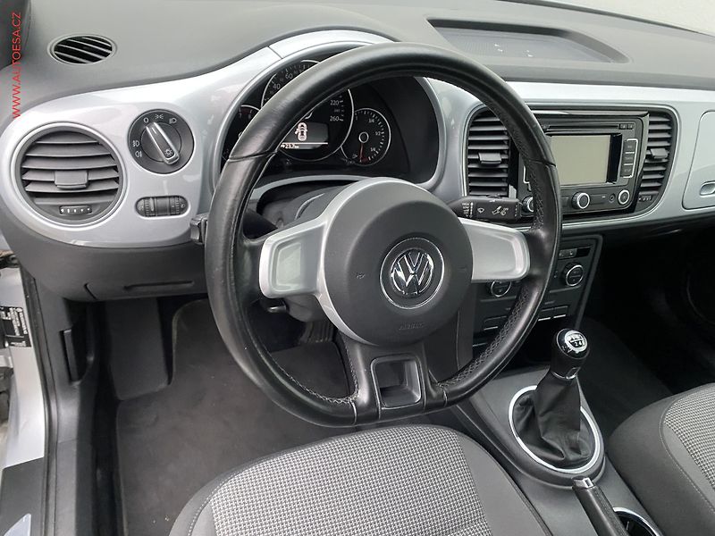 Volkswagen Beetle (2012) 1.2 TSi, Design - fotka 12 z 16