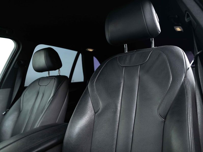 BMW X5 xDrive30d - fotka 18 z 23