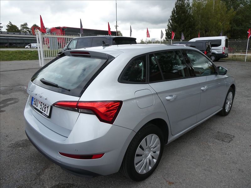Škoda Scala 1,0 TSi 70kW ČR, DPH, klima - fotka 9 z 38