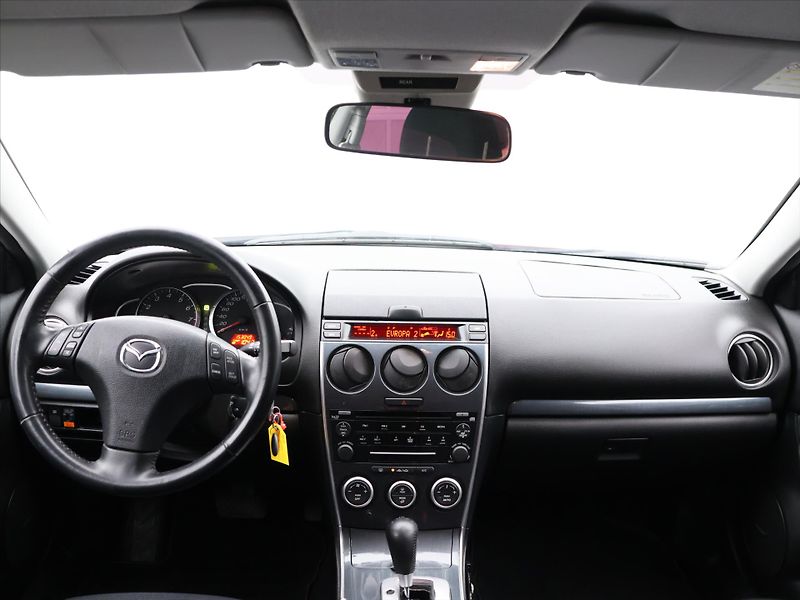 Mazda 6 2,0 i 108kW Aut.klima - fotka 17 z 24
