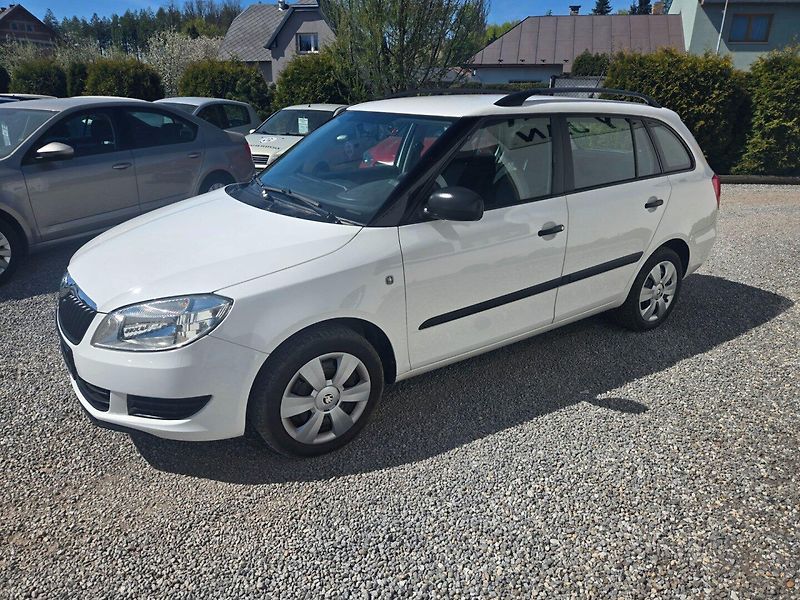 Škoda Fabia (2013) 1.2 i Serviska - fotka 6 z 29