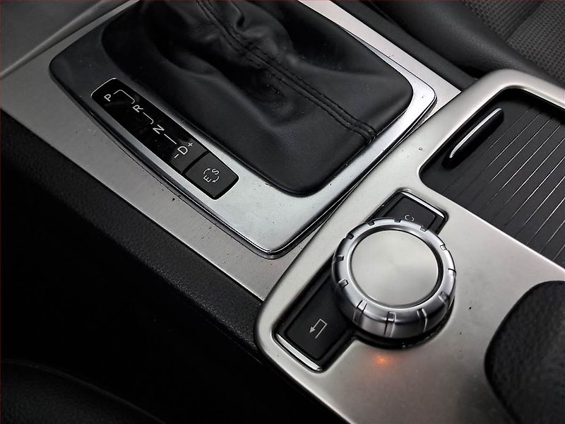 Mercedes-Benz Třídy C (2013) C 250 CDI 4MATIC, 4X4 - fotka 21 z 23