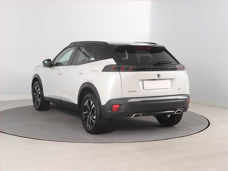 Peugeot 2008 (2022) GT 1.2 PureTech, Serv.kniha - fotka 4 z 12