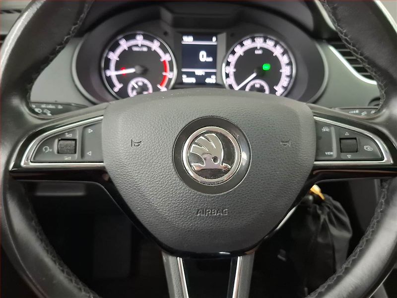 Škoda Octavia (2018) Ambition Plus 1.5 TSI, Automat - fotka 16 z 17
