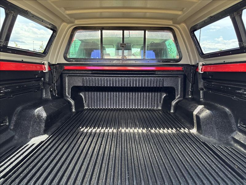 Ford Ranger 2,0 Limited 4x4 156kW DPH - fotka 11 z 43