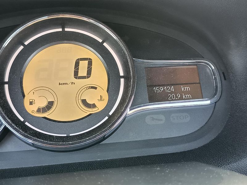 Renault Mégane (2011) Kabroušek 1.4 96kw - fotka 44 z 53