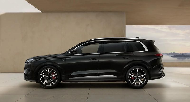 Audi Q7 TDI Q 220 kW MAXvýb 10/2026 - fotka 2 z 10