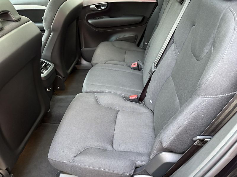 Volvo XC90 (2019) D5 AWD  Pano, Head, 360 - fotka 13 z 35