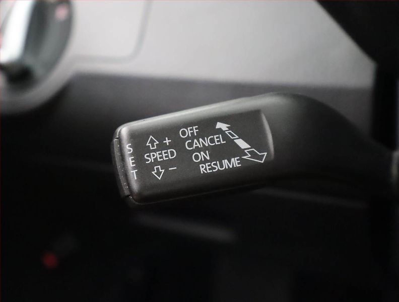 Volkswagen Passat (2013) Comfortline 1.6 TDI, Navi - fotka 18 z 24
