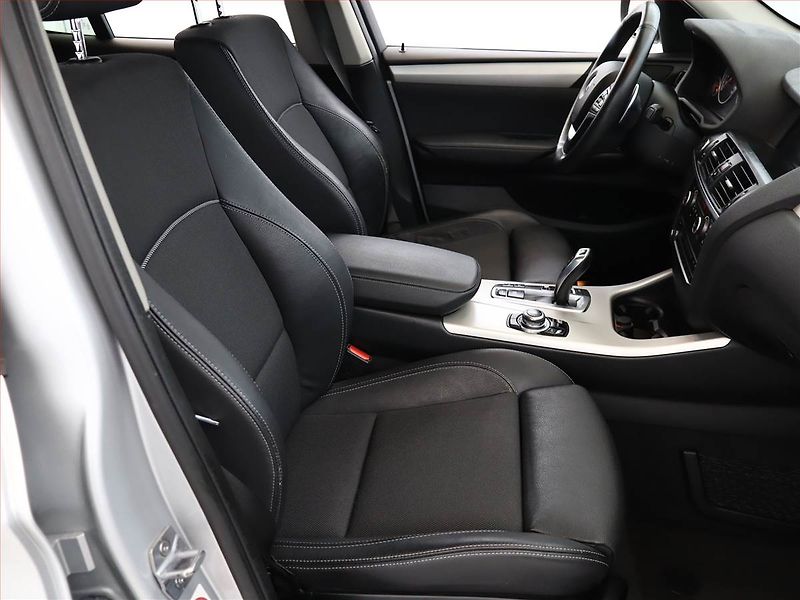 BMW X3 (2013) xDrive20d, 4X4, Automat - fotka 7 z 19