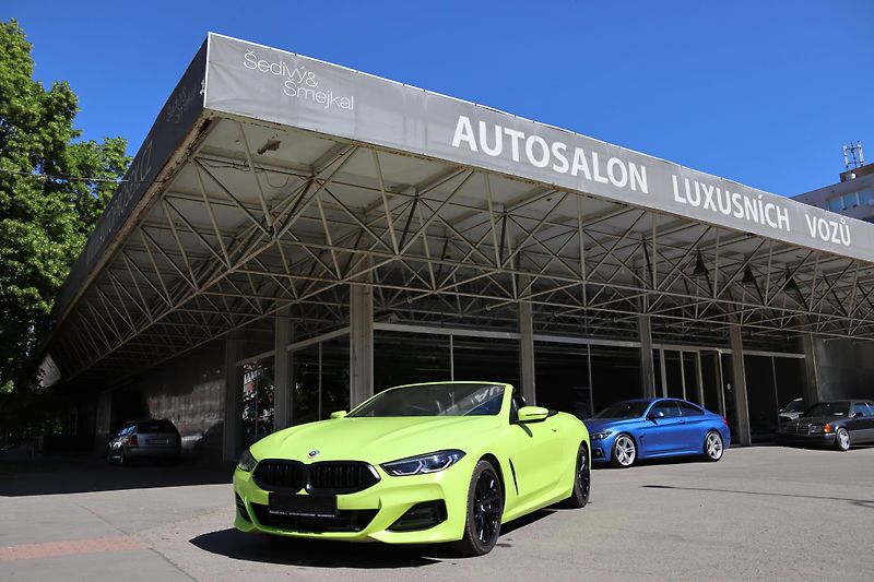 BMW Řada 8 840i XDRIVE CABRIO M-PAKET G14 - fotka 1 z 49