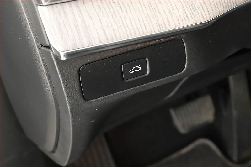 Volvo XC90 (2024) B5 AWD - fotka 12 z 20